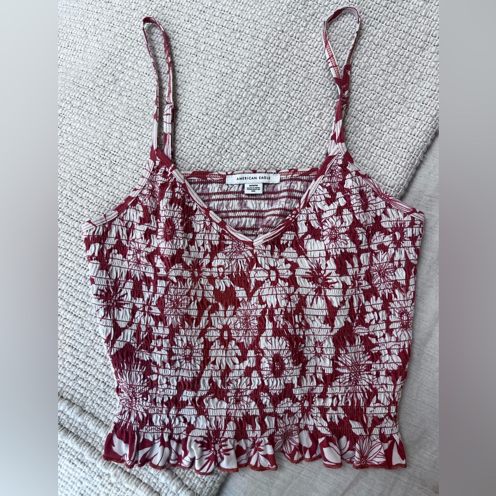 Cute, stretchy American Eagle tank.
